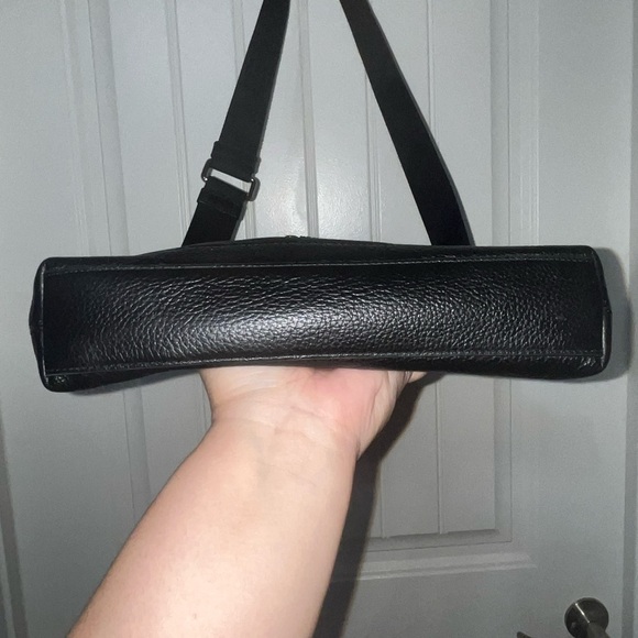 Coach New York Beckett Pocket Crossbody, Pebble Black Leather, Adjustable Strap - Picture 13 of 16